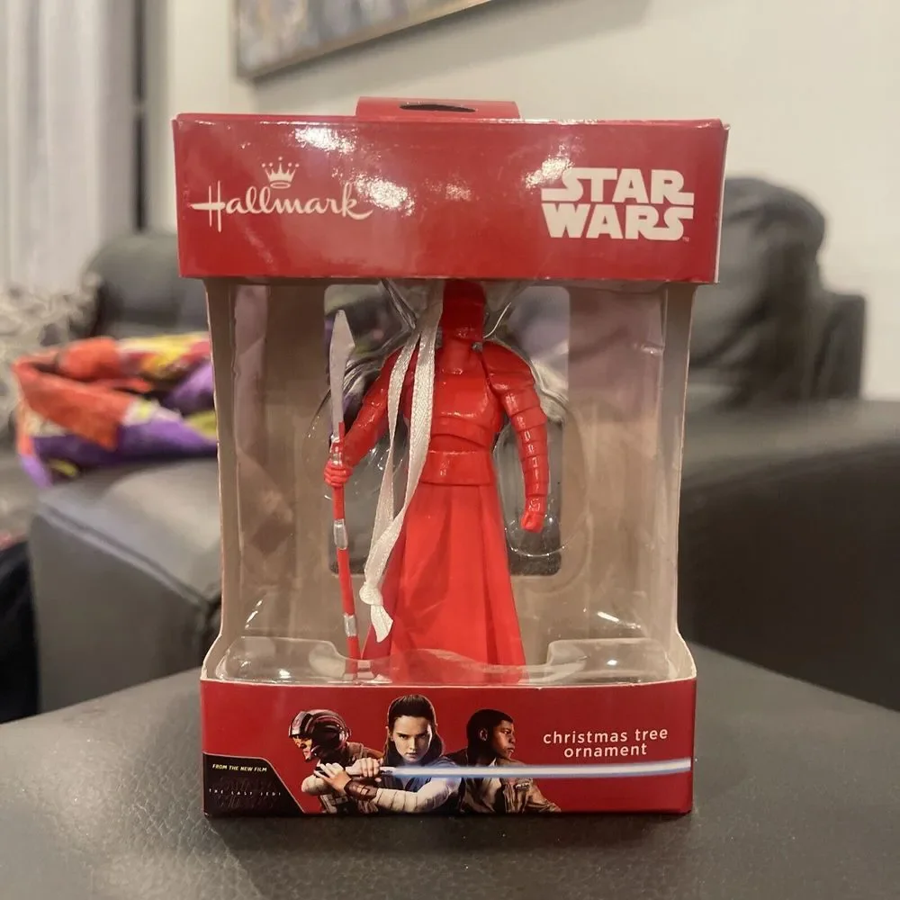 2017 Hallmark Star Wars Red Praetorian Guard 3